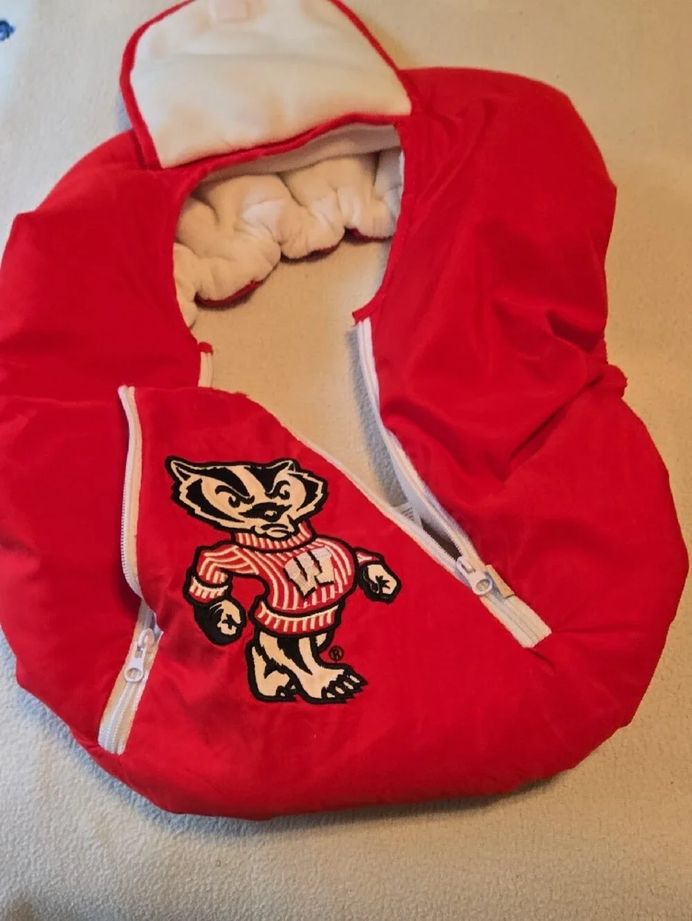 Badgers Infant Car Seat Cover with Mascot Embroidery